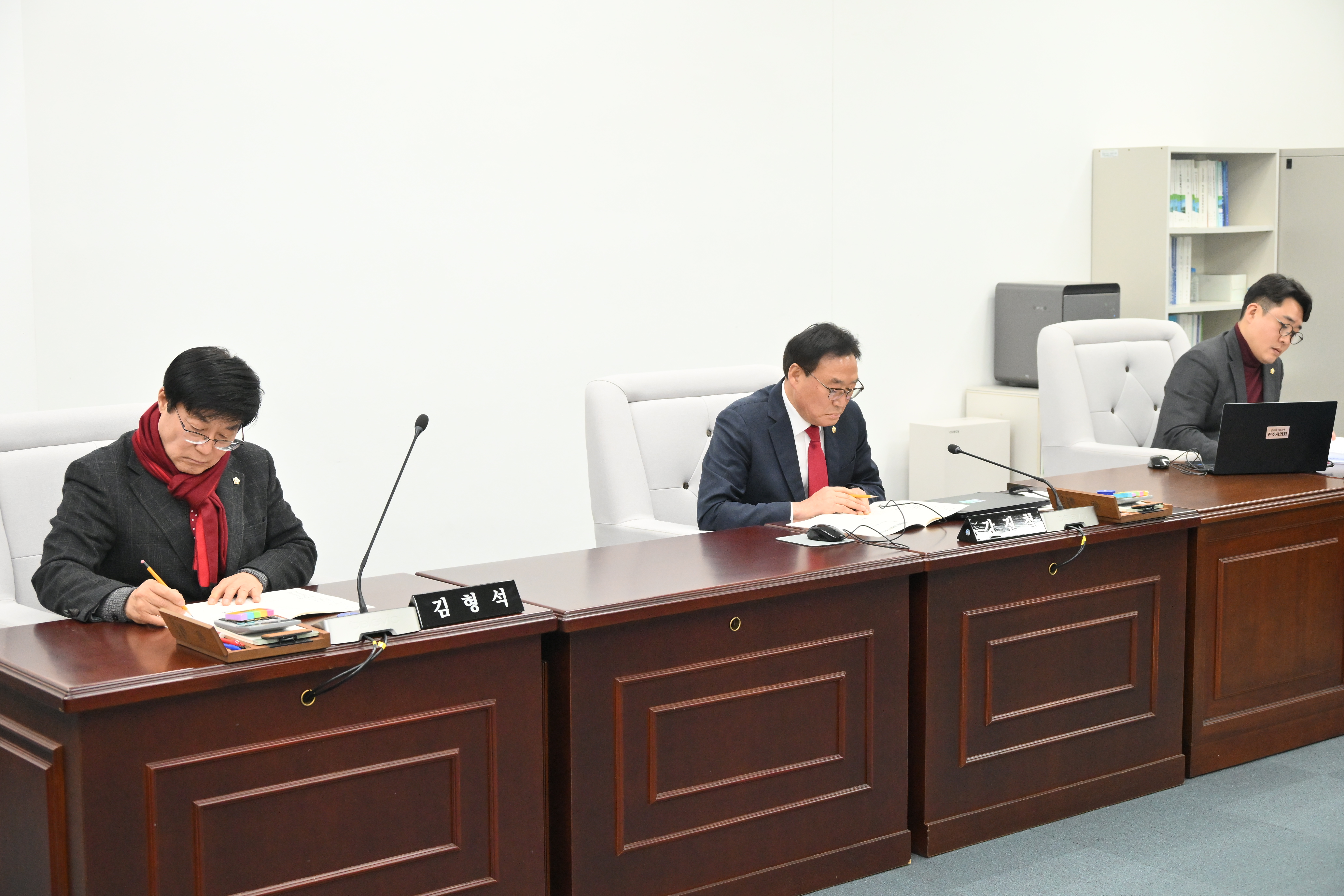 '제271회 진주시의회 임시회 제1차 의회운영위원회' 게시글의 사진(3) 'DSC_6502.JPG'