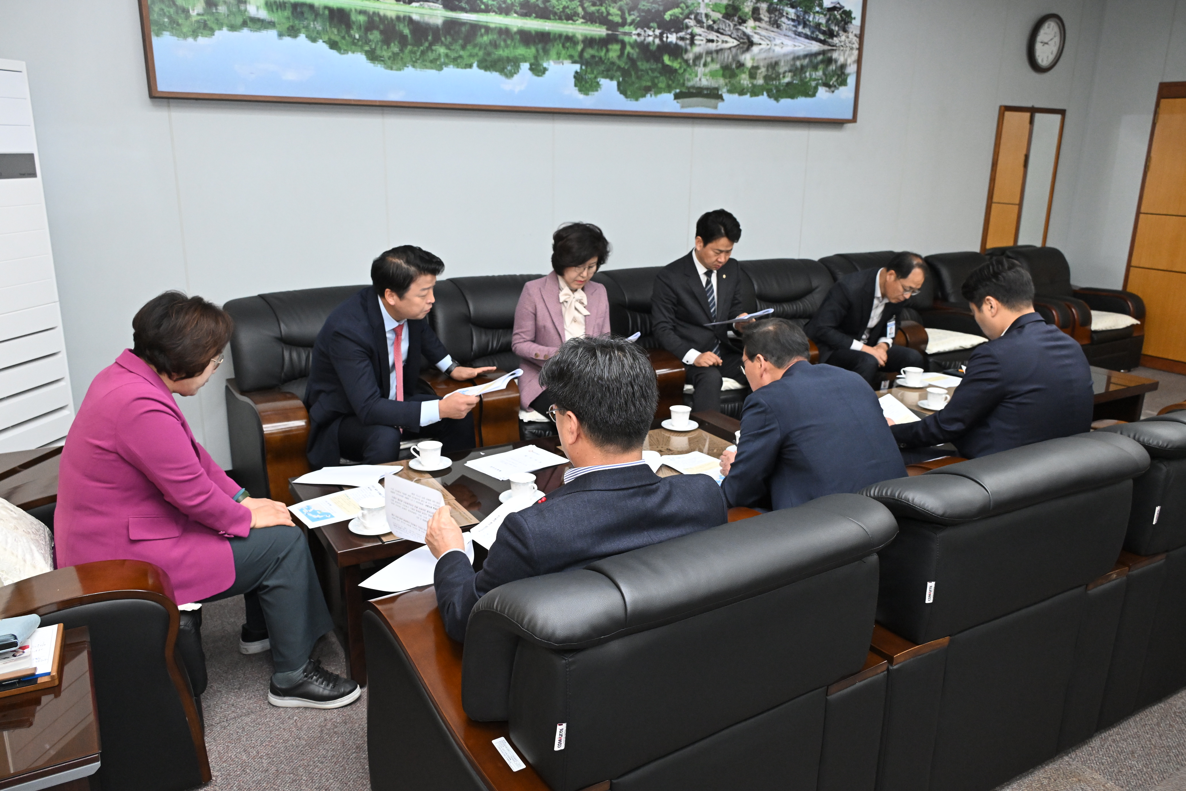 '4월 의장단 정례회의' 게시글의 사진(4) 'DSC_3153.JPG'