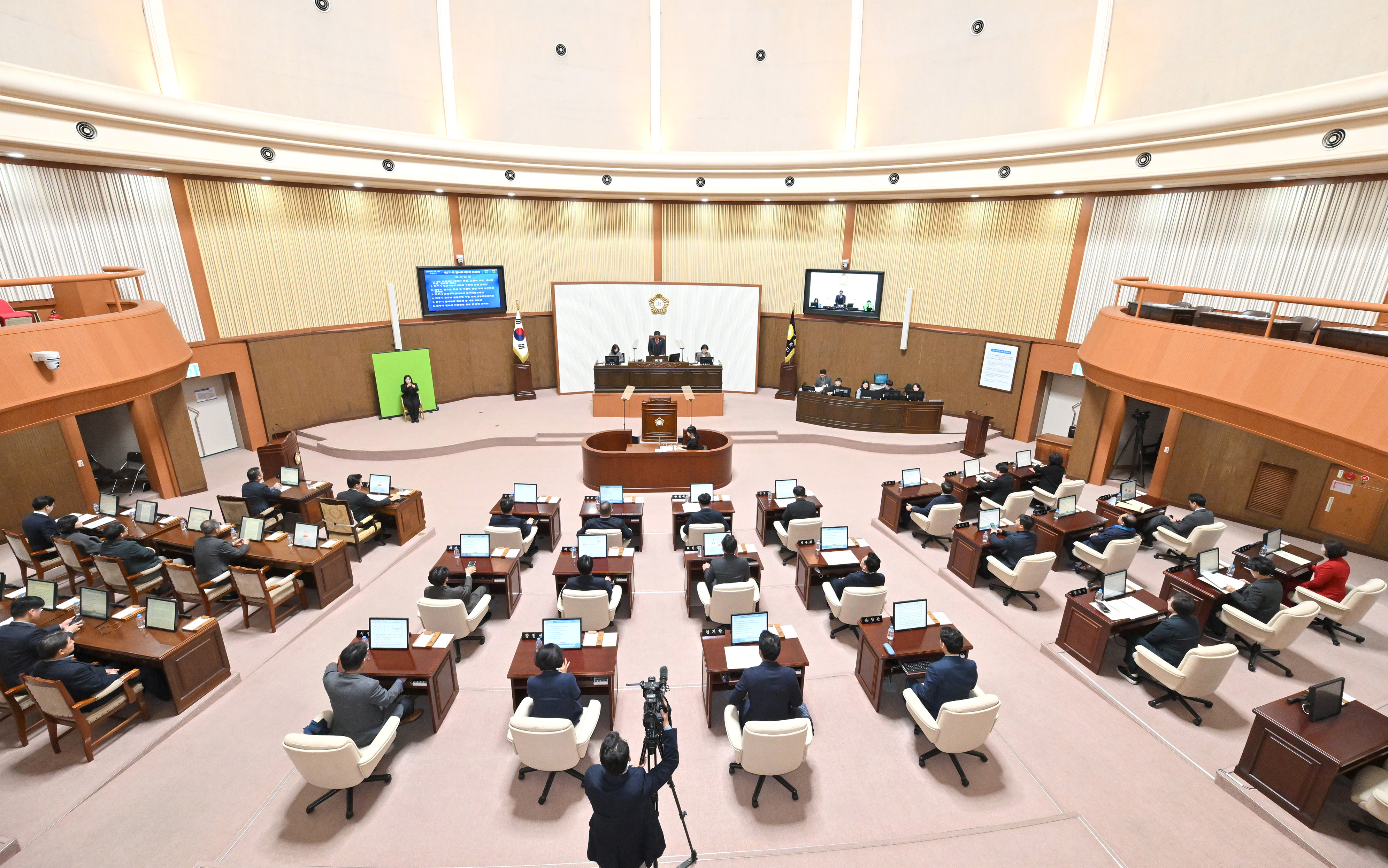 '제271회 진주시의회 임시회 2차 본회의' 게시글의 사진(1) 'DSC_3612.JPG'