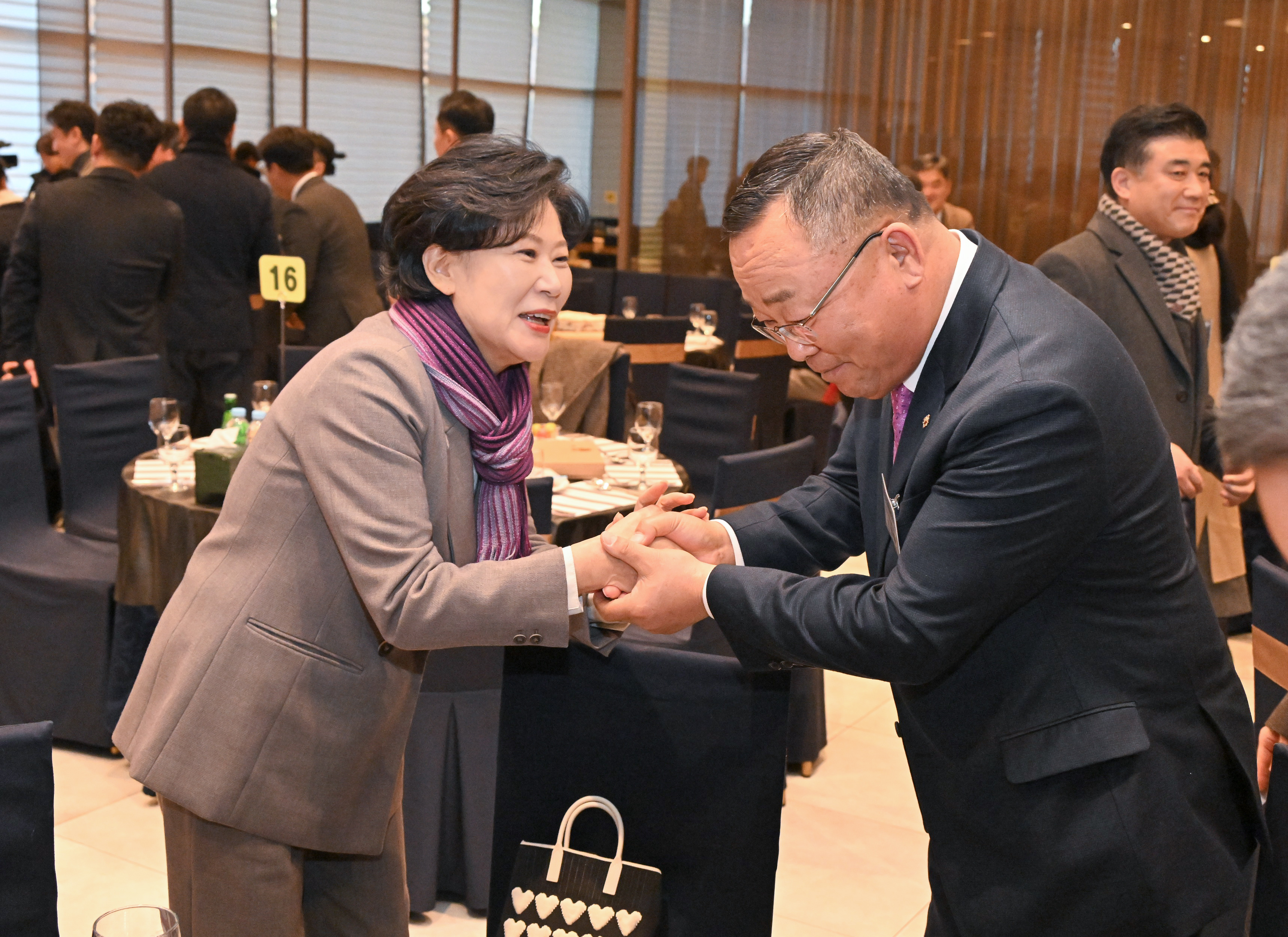 '진주상공회의소 경제계 새해인사회' 게시글의 사진(14) 'DSC_9668.JPG'