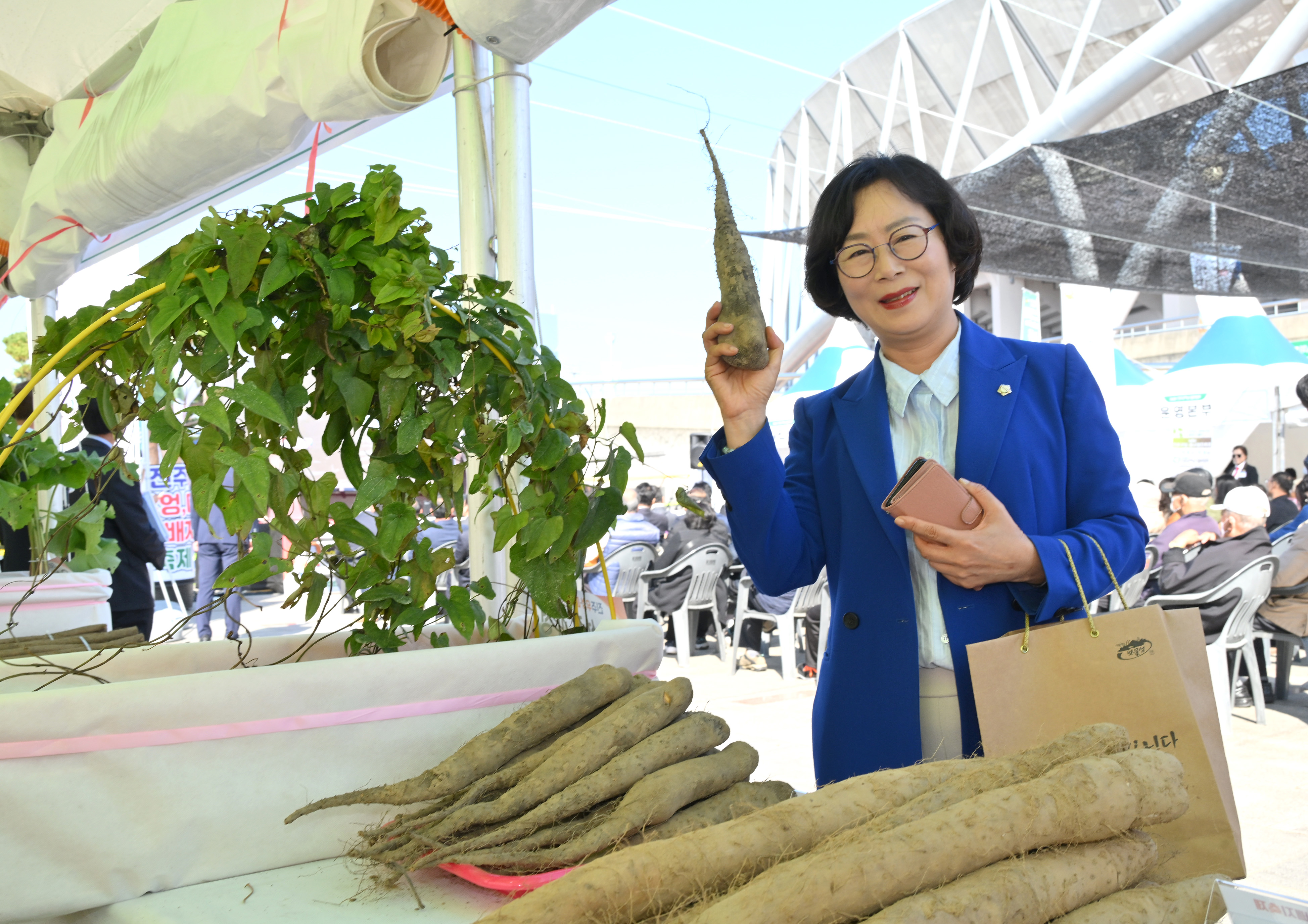 '제4회 진주 우엉 마 시배지 축제' 게시글의 사진(5) 'DSC_9768.JPG'