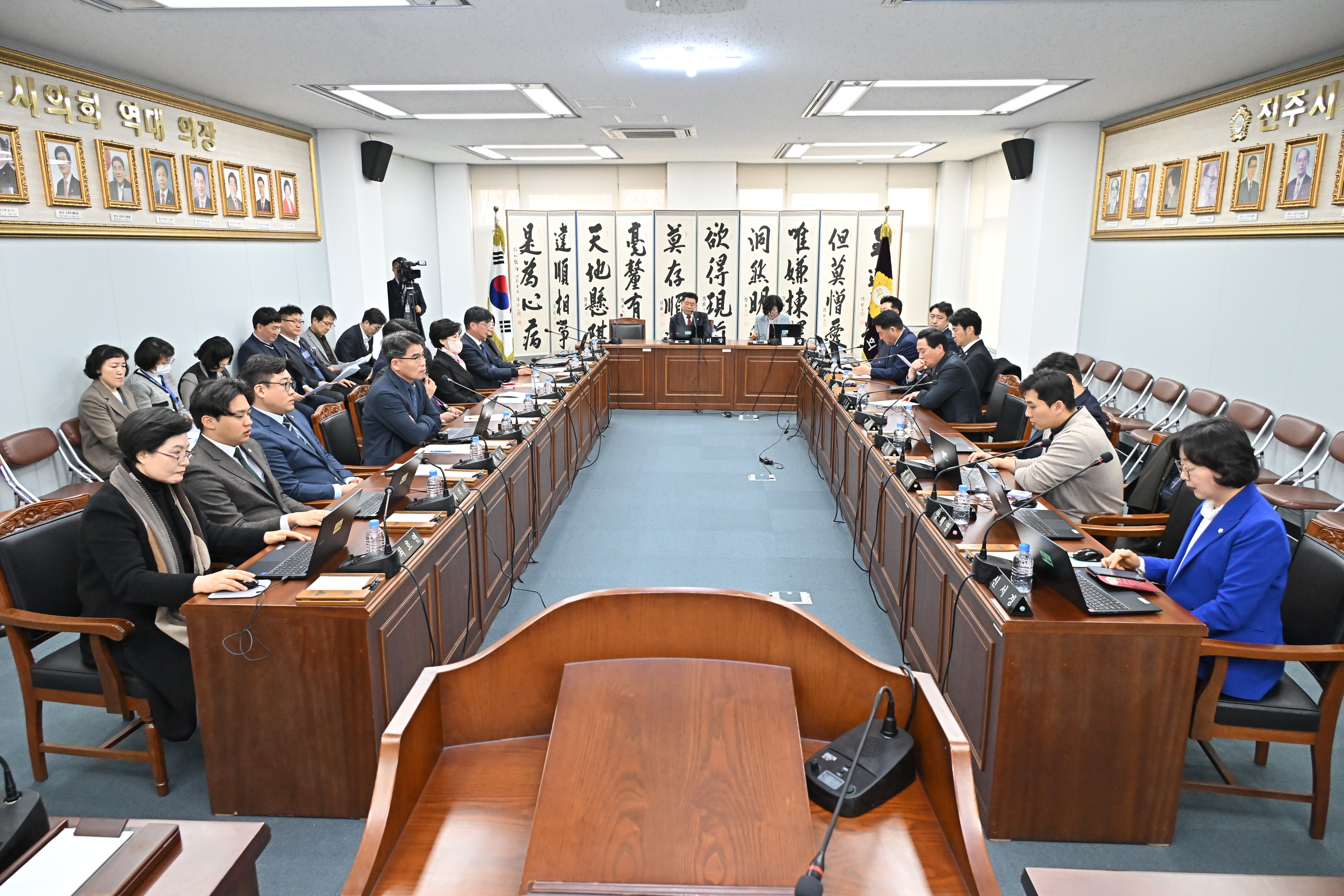 '전체의원 간담회' 게시글의 사진(3) 'DSC_8536.JPG'