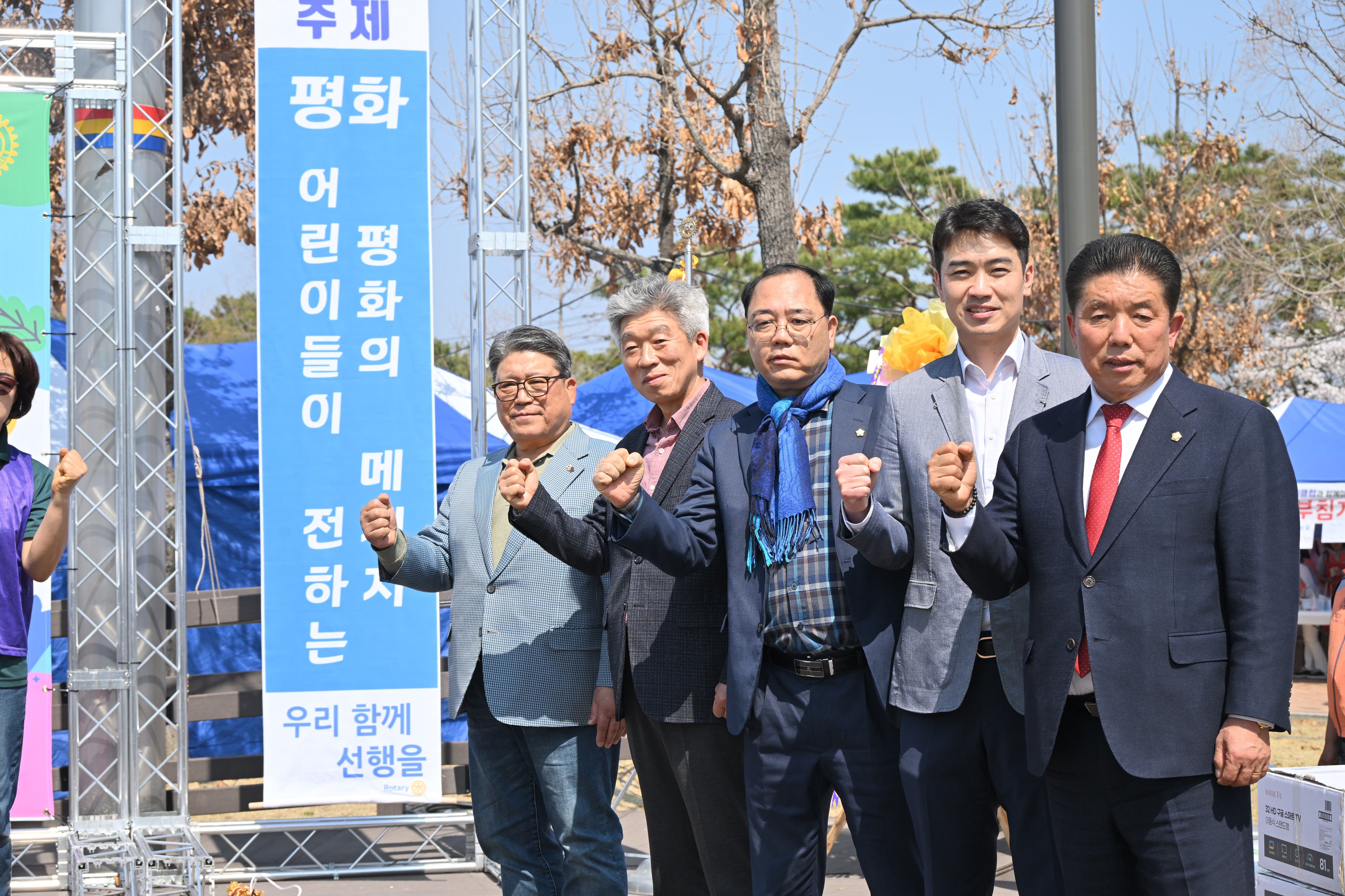 '제5회 경상남도 어린이 그림편지대회' 게시글의 사진(2) 'DSC_7474.JPG'
