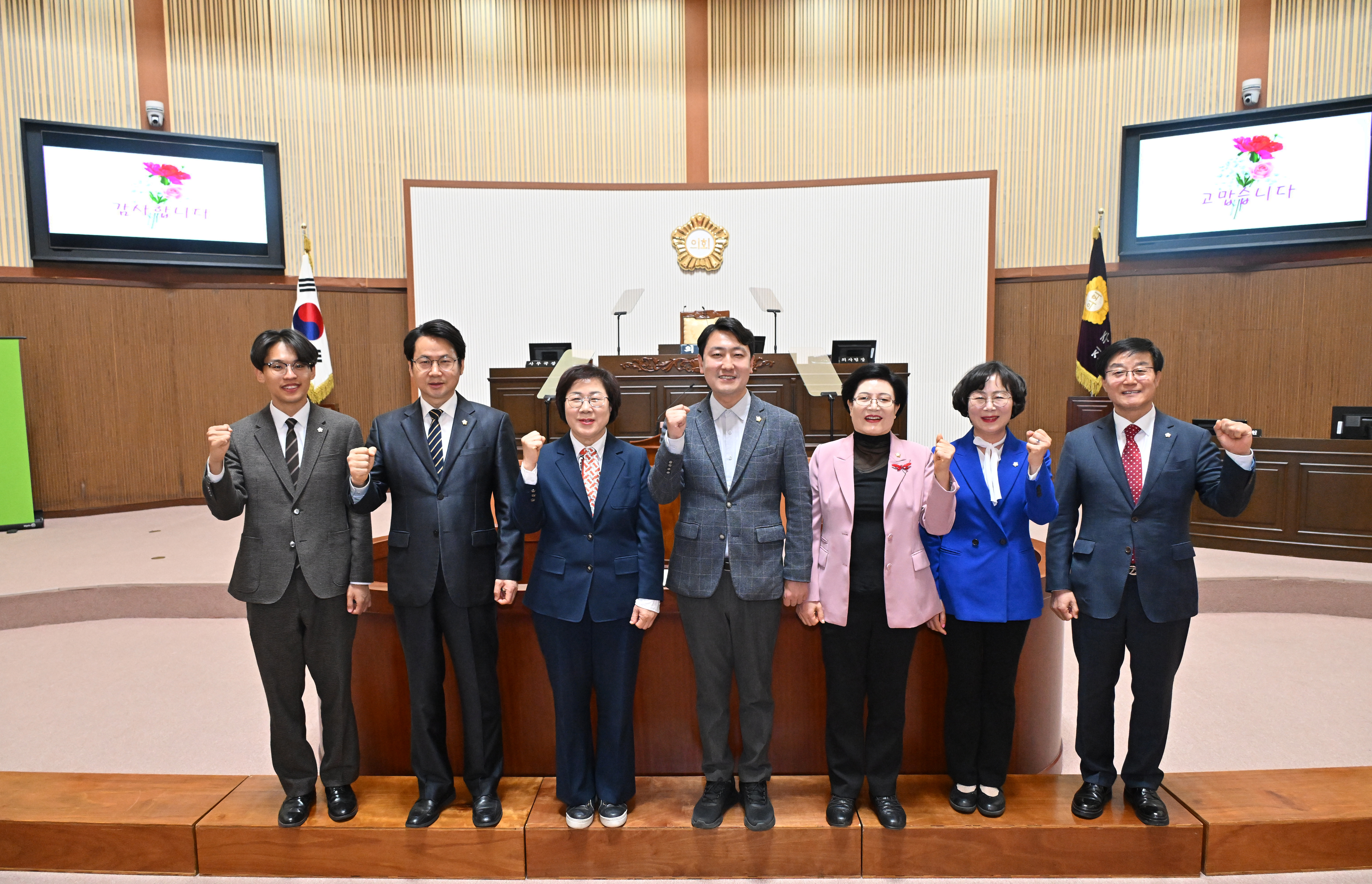 '제273회 진주시의회 임시회 2차 본회의(단체사진)' 게시글의 사진(7) '1776084429646.jpg'