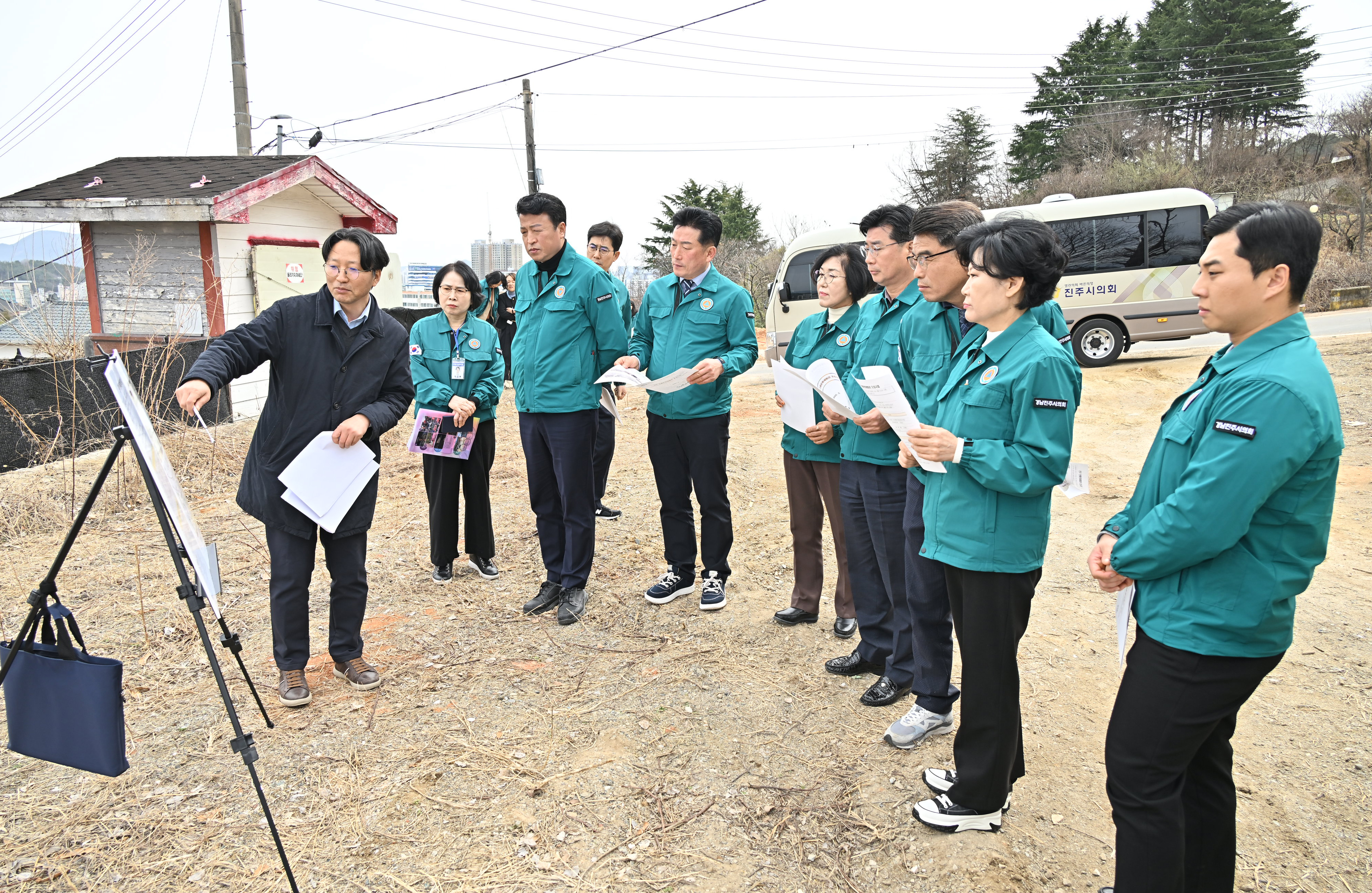 '기획문화위원회 현장방문' 게시글의 사진(4) '기획문화위현장방문_진주 전통문화체험관 조성사업현장 (2).JPG'