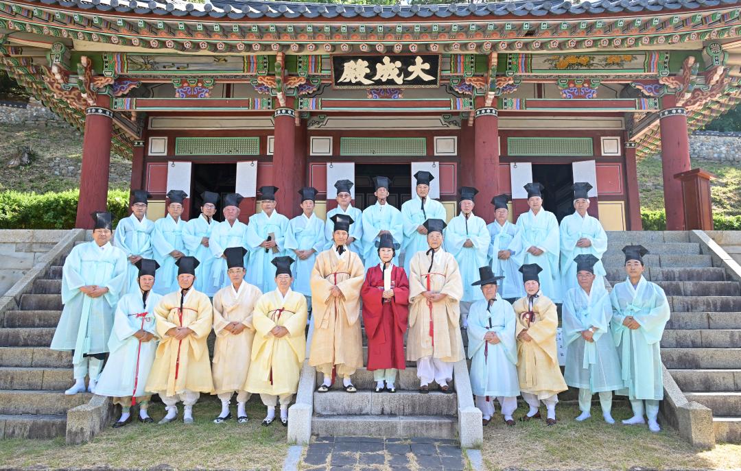 박미경 진주시의회 의장 취임 진주향교 고유례