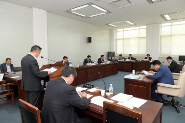 2015년 회계년도 결산 승인안 예비심사