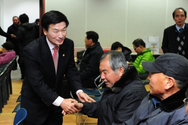 유계현 진주시의회의장 일반성면 건강토론회 참석