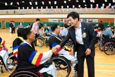 제2회 청실인과 척수장애인의 어울림한마당 유계현 진주시의회의장 축사, 시의원 참석 .