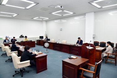 의회운영위원회 회의