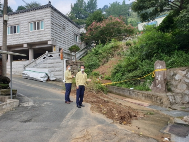 옥봉동 향교 건너 주택정비지구 및 법성사 재해지역현장 확인