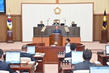 제270회 제2차 정례회 제2차 본회의(경상국립대학교 특수교육과 신설 특례 승인 촉구 건의안)