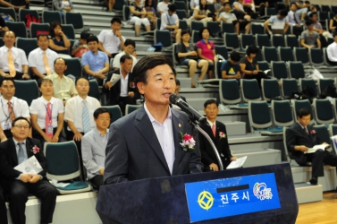 제1회 경남태권도연합회장배 품새대회 유계현 진주시의회 의장 축사 .