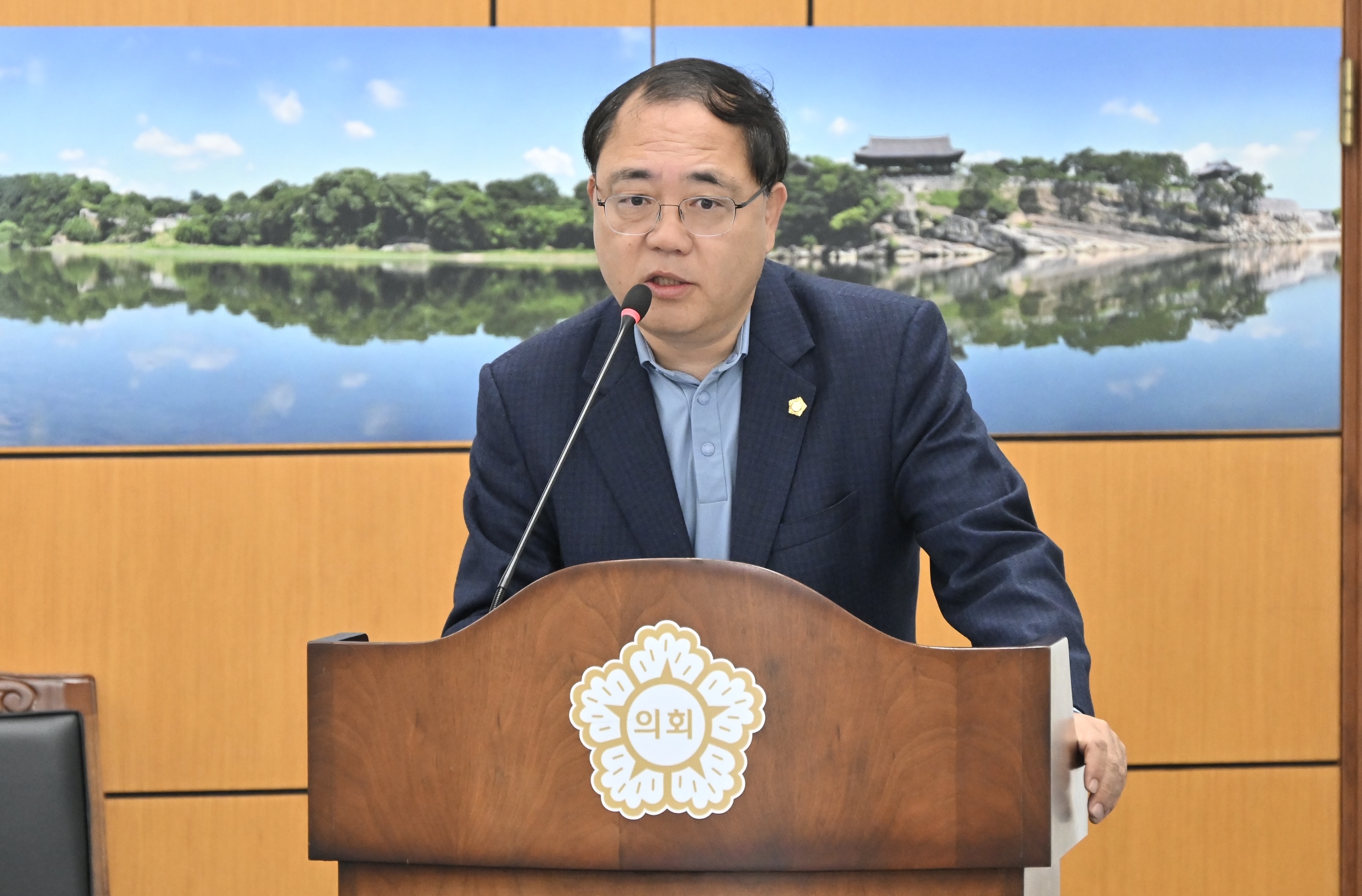 '지역서점 활성화 지원 조례안, 진주시의회 상임위 통과(이규섭 의원)' 게시글의 사진(1) '2024_제261회제2차정례회_조례안제안설명.jpg'