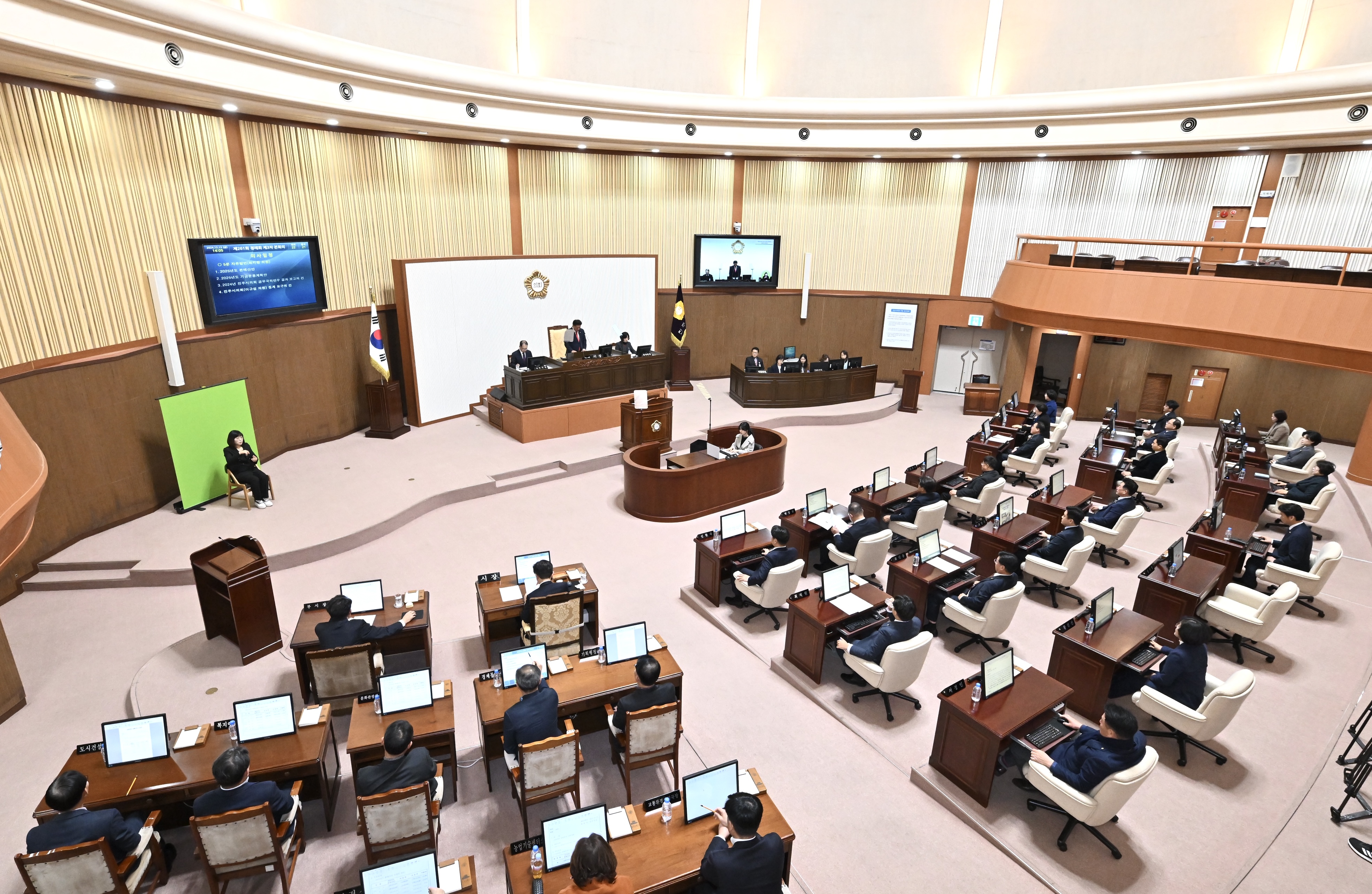 '진주시의회 2024년도 회기 마무리' 게시글의 사진(1) '1734067386763.jpg'