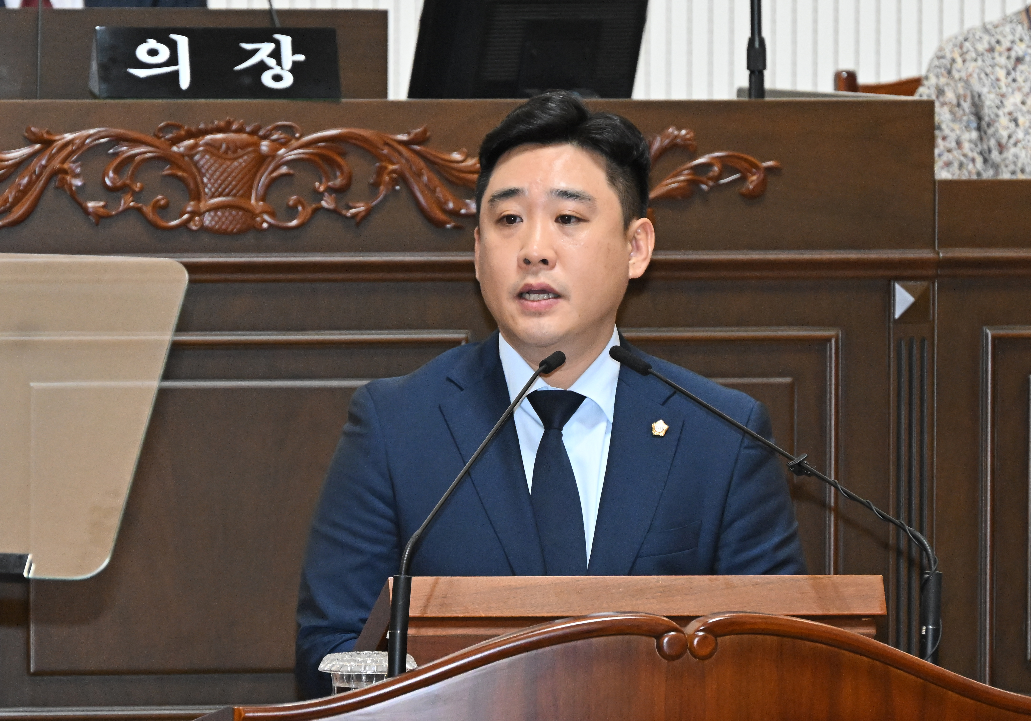 '[5분 자유발언] 최민국 진주시의원 “한국실크연구원, 출자·출연기관 전환으로 융복합 시대 대비”' 게시글의 사진(1) '1722231058211.jpg'