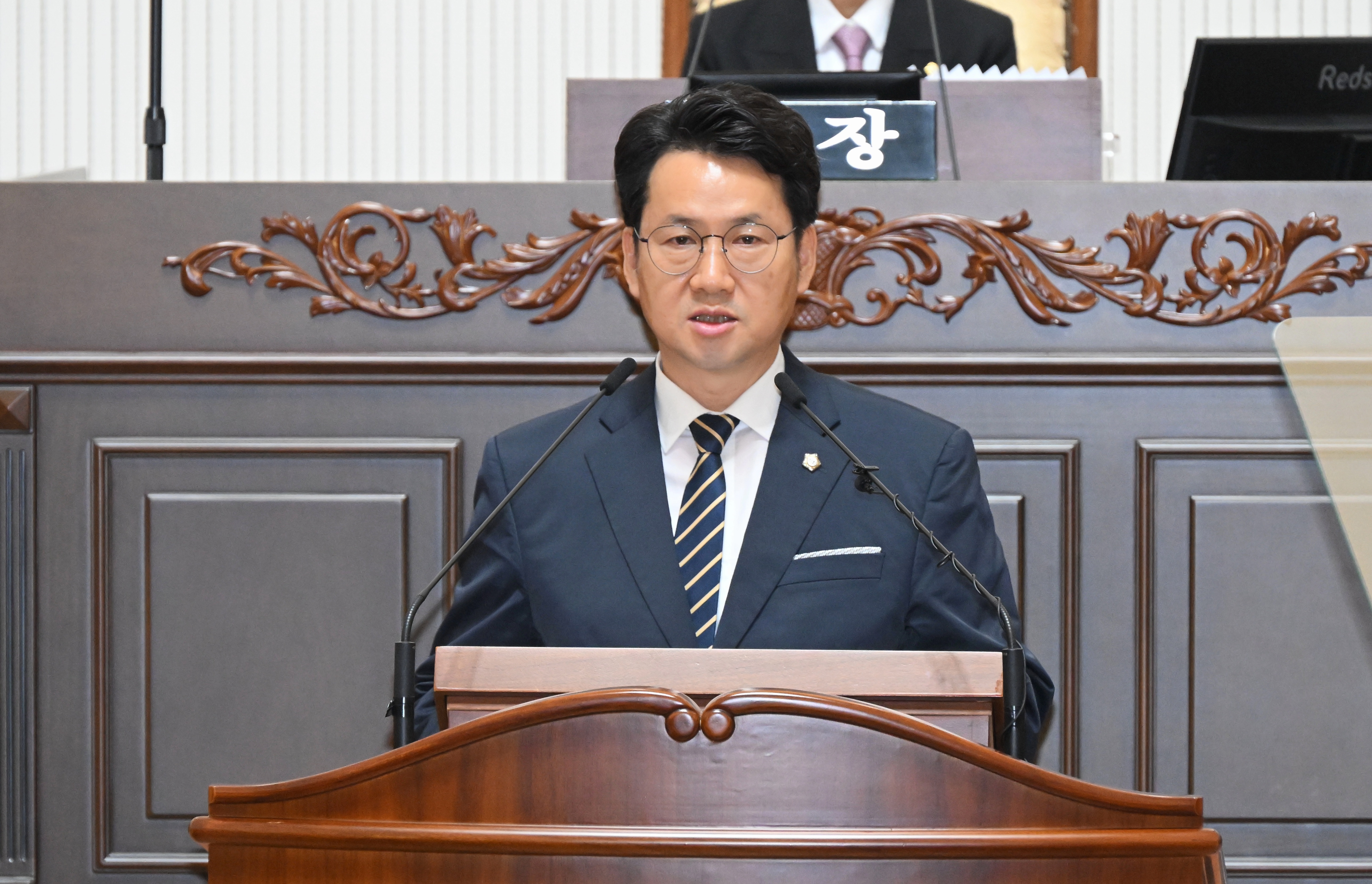 '[5분 자유발언] 윤성관 의원, “우주항공·방산 특화 창업도시 유치 나서야”' 게시글의 사진(1) '윤성관 의원 (2).jpg'