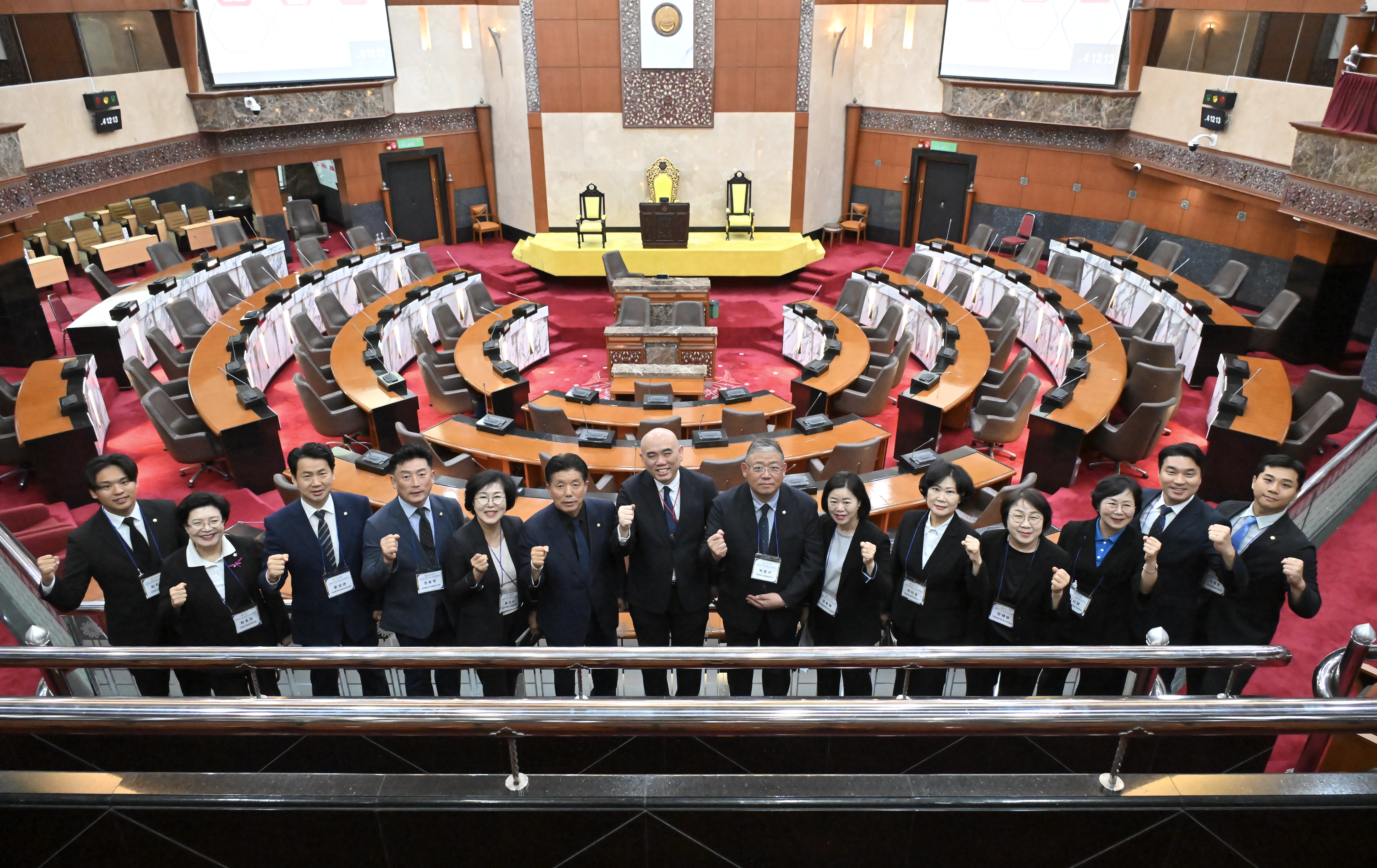 '진주시의회, 연수·수출·국제교류 3마리 토끼 잡았다(2024 공무국외연수)' 게시글의 사진(1) '슬랑오르주의회 (1).jpg'
