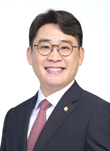 진주시의회 의원 최민국